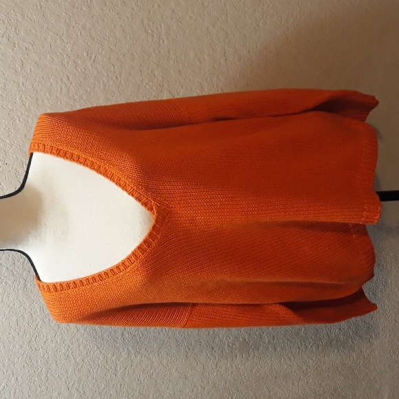 Margaretta  orange V-neck sweater size M - Picture 1 of 6